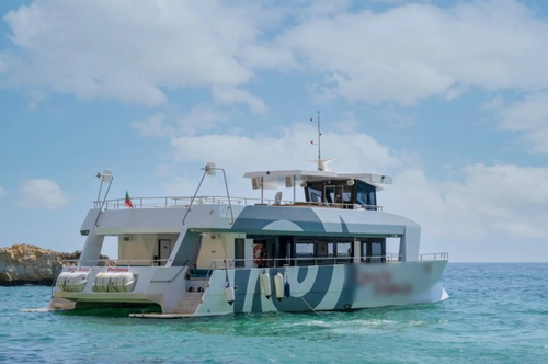 Catamaran's 62.0 feet in Portimão