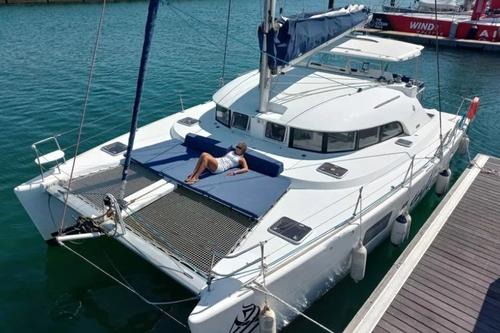 Lagoon 380 S2 Catamaran charter in Lisbon!