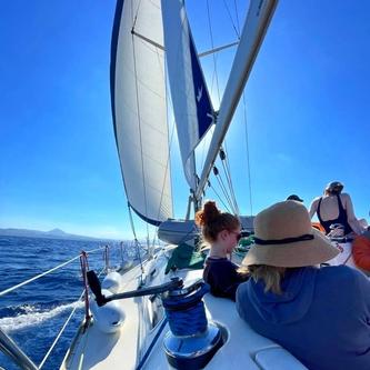 Monohull boat rental in Heraklion Port, Greece