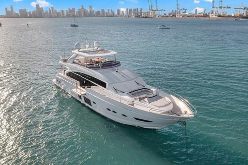 Jacuzzi Day on the Water in Miami on an 88 Princess