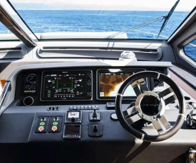 Discover Marina Del Rey surroundings on this motor yacht fly bridge Azimut boat
