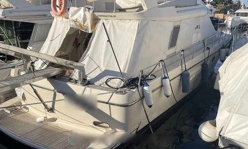 Motor yacht boat for rent in Palermo