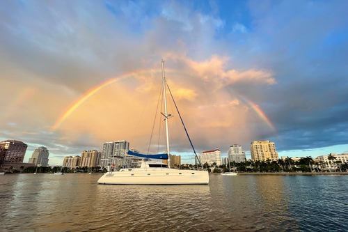 Enjoy the sights of West Palm Beach and Palm Beach on a comfortable Sailing Catamaran!