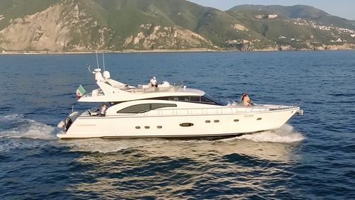 Ferretti 680 – Timeless Italian Elegance on the Sea