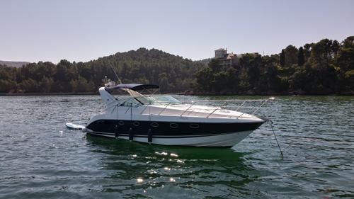 Up to 10 persons can enjoy a ride on this Motor yacht boat