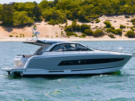 Hampton Bays Luxury French Yacht
