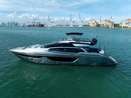 Up to 13 persons can enjoy a ride on this Motor yacht boat