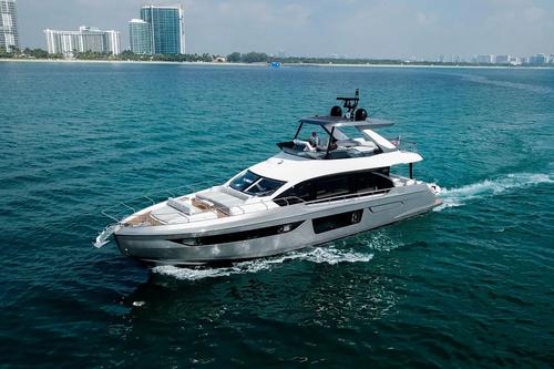 Motor yacht boat rental in Miami, FL