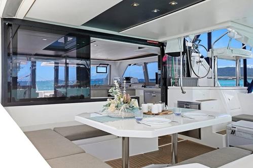 Up to 6 persons can enjoy a ride on this Catamaran boat