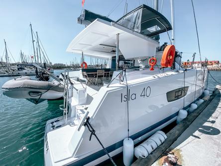 Boating is fun with a Catamaran in Portimão