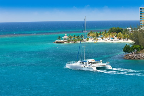 Dunn’s River Falls Private Catamaran Cruise – Ocho Rios