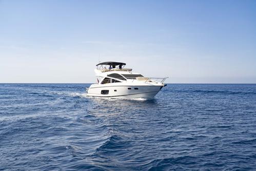 Luxury Sunseeker Manhattan 53 Yacht Charter in Palma de Mallorca – Private Cruise for 10 Guests