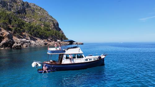 Private Luxury Yacht Charter in Mallorca from Port d’Andratx