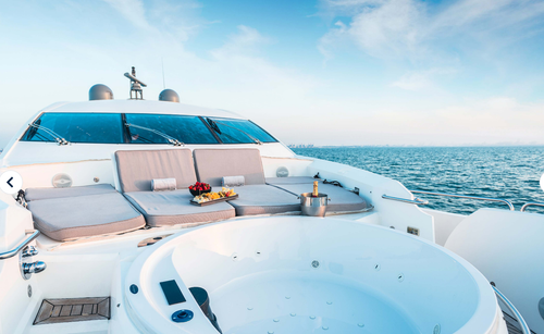 Custom's 88.0 feet in Dubai