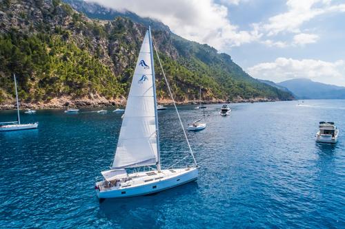 Monohull boat rental in Marina del Port de Soller, Spain
