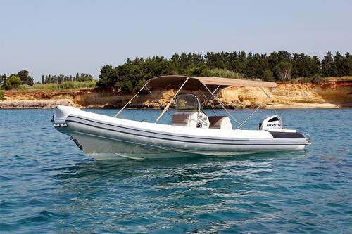 G798 - Gommone con Patente o Skipper - 8mt - 250cv