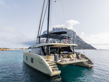 Modern 19m Sunseeker for Balearic Escapes