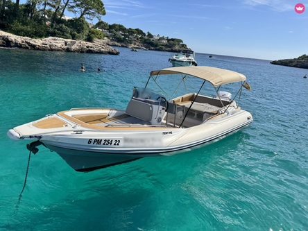 This 24.6' ZAR Formenti cand take up to 12 passengers around Cala D`Or