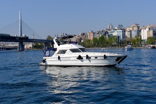 Boating is fun with a Motor yacht in İstanbul