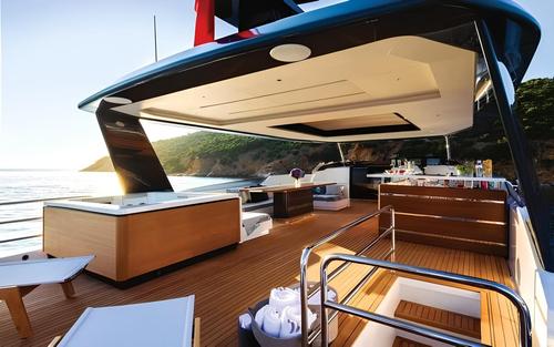 Boating is fun with a Motor yacht in Miami Beach