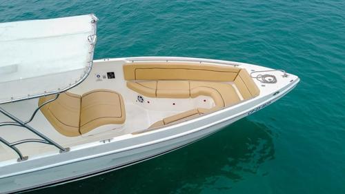 Discover cartagena surroundings on this 30 CIGARRETE boat