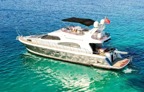 Luxury 20-Meter Motor Yacht with 3 Cabins & 6-Person Accommodation in Bodrum