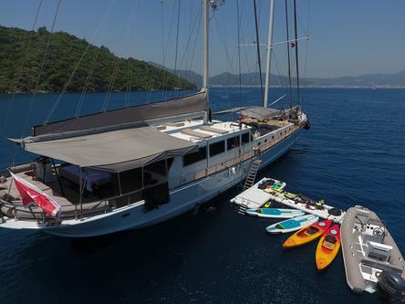 Up to 10 persons can enjoy a ride on this Gulet boat