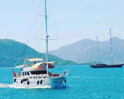 18 Metrelik 3 Kabinli Gulet ile Bozburun’da Özel Bir Mavi Tur Deneyimi