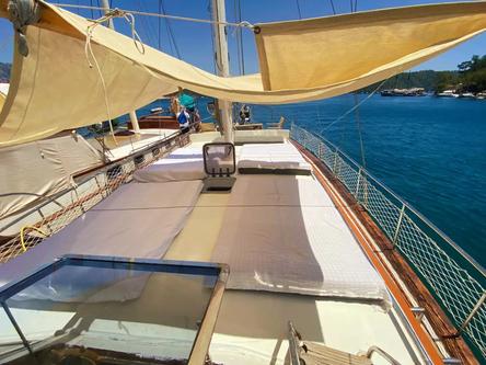 Up to 8 persons can enjoy a ride on this Gulet boat