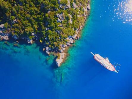 Discover Marmaris surroundings on this Made Custom boat