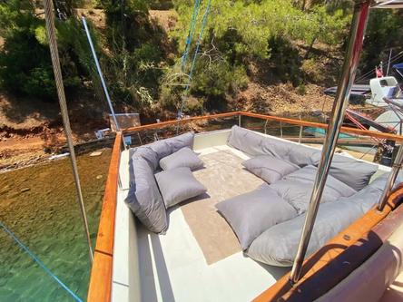 This 56.0' Custom cand take up to 8 passengers around Gocek