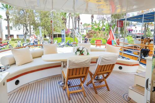 Discover Bodrum surroundings on this Made Custom boat