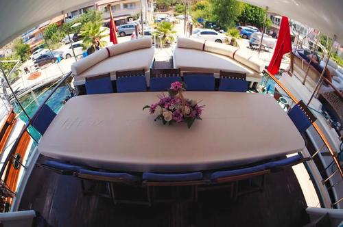 Discover Bozburun surroundings on this Made Custom boat