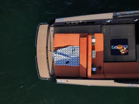 Boating is fun with a Motor yacht in Miami