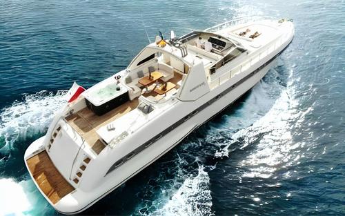 Elegant 80 ft Luxury Yacht Charter in Marbella for Unforgettable Sea Experiences
