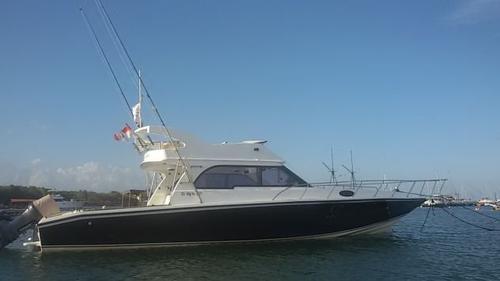 Enjoy luxury and comfort on this Indonesian motor yacht chater