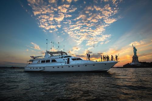 97ft Luxury Motor Yacht in NYC/NJ
