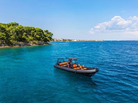 Explore Zadar Archipelago with RIB Sea Marine 860