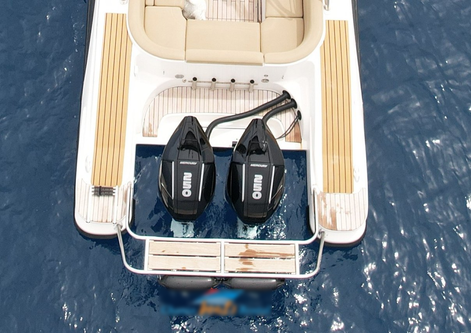 Rigid inflatable boat for rent in Chania
