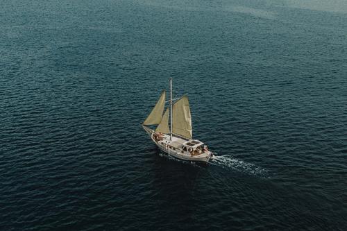A Boutique Private Charter Experience