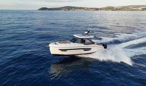 Oryx's 38.0 feet in Ibiza