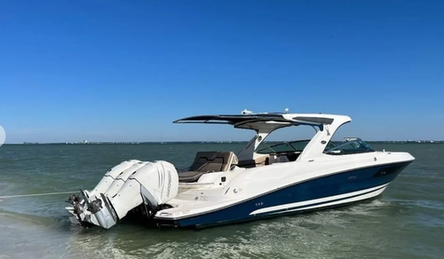 35' Spacious Adventure Yacht - 12 Passenger