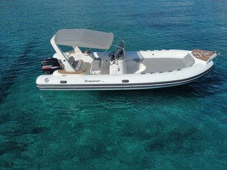 Up to 11 persons can enjoy a ride on this Motor boat boat