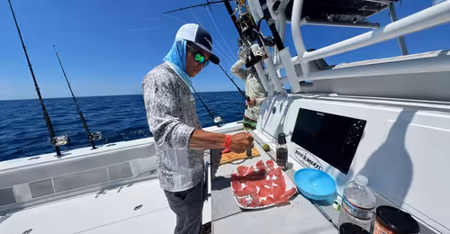 Offshore sport fishing boat rental in Playa Flamingo, Costa Rica