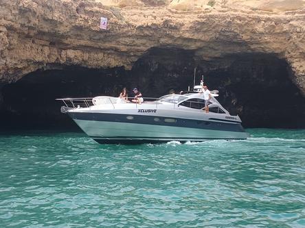 Pershing 43 HT Luxury Yacht Charter