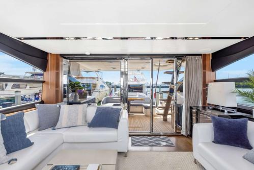 Motor yacht boat for rent in Miami Beach