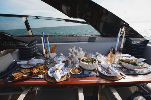 Up to 6 persons can enjoy a ride on this Motor yacht boat