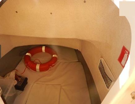 Discover Split, Trogir, Brac Island surroundings on this Commander 635 Quicksilver boat