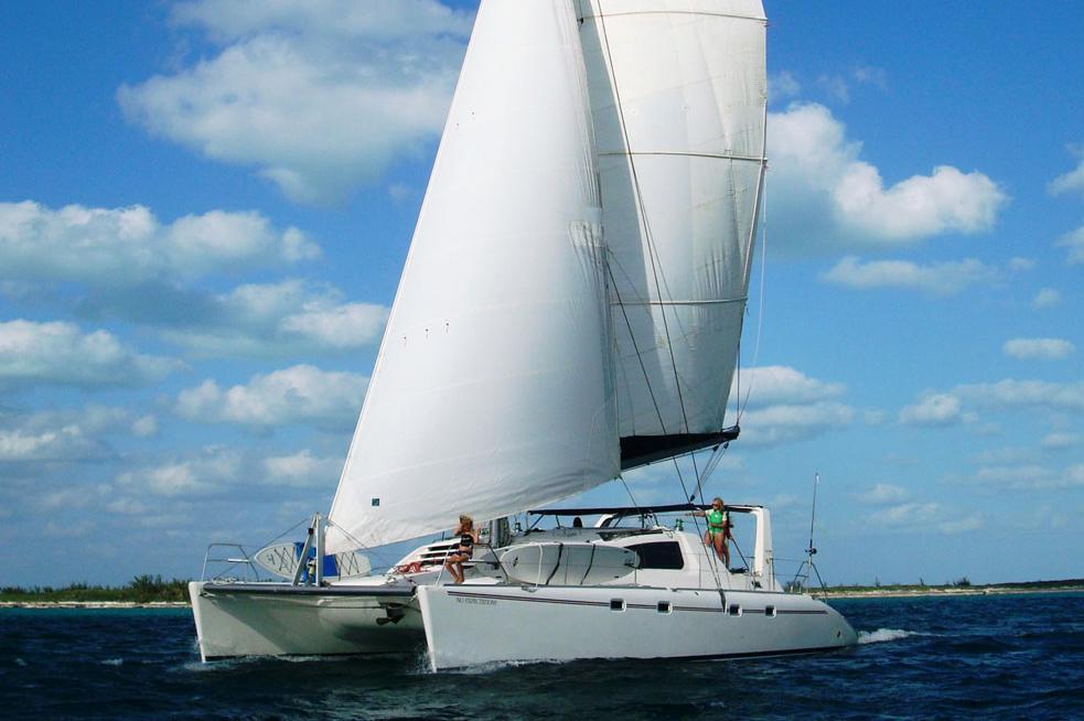 Catamaran boat for rent in Key Largo