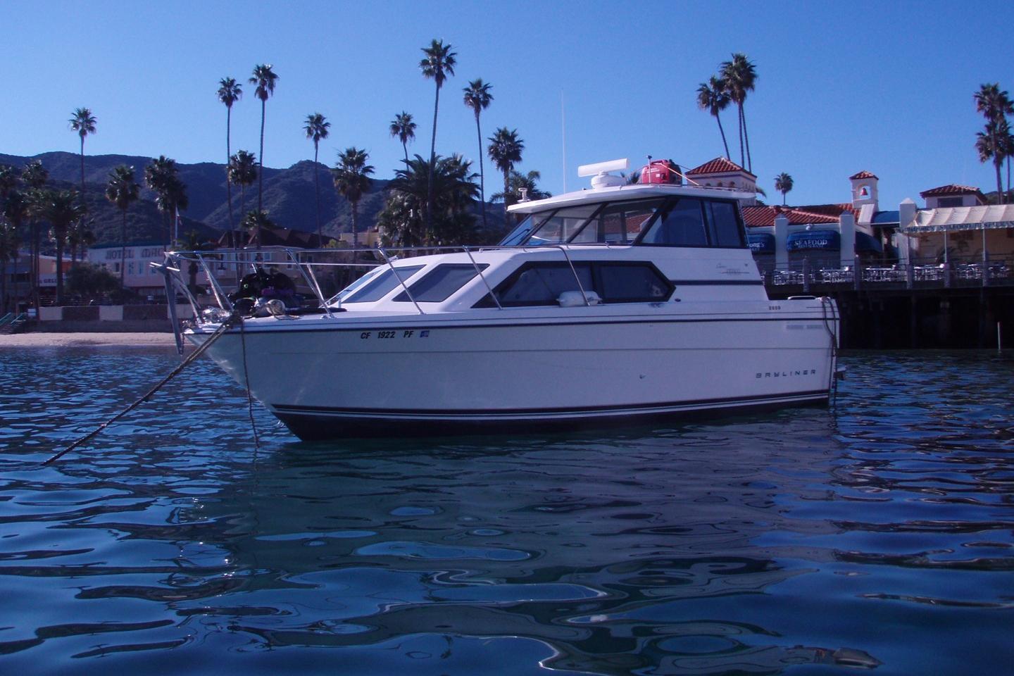 Up to 6 persons can enjoy a ride on this Deck boat boat